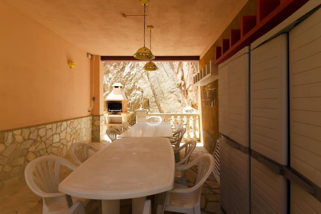 Violetas - Magnificent Sea View, 8 Pers And Baby Cot Available, Quiet Area Villa