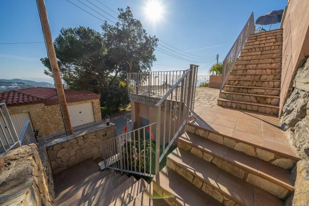 Violetas - Magnificent Sea View, 8 Pers And Baby Cot Available, Quiet Area * Lloret de Mar