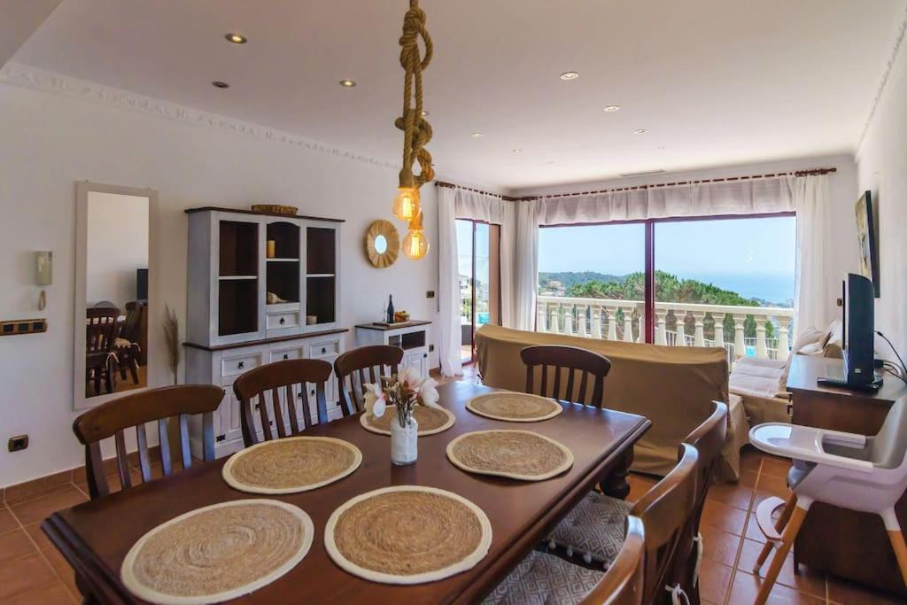 Villa Violetas - Magnificent Sea View, 8 Pers And Baby Cot Available, Quiet Area Lloret de Mar