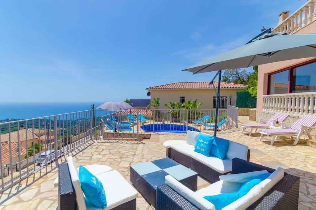 Violetas - Magnificent Sea View, 8 Pers And Baby Cot Available, Quiet Area Villa Lloret de Mar
