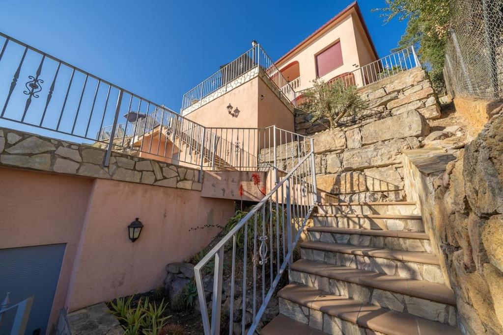 Violetas - Magnificent Sea View, 8 Pers And Baby Cot Available, Quiet Area Villa