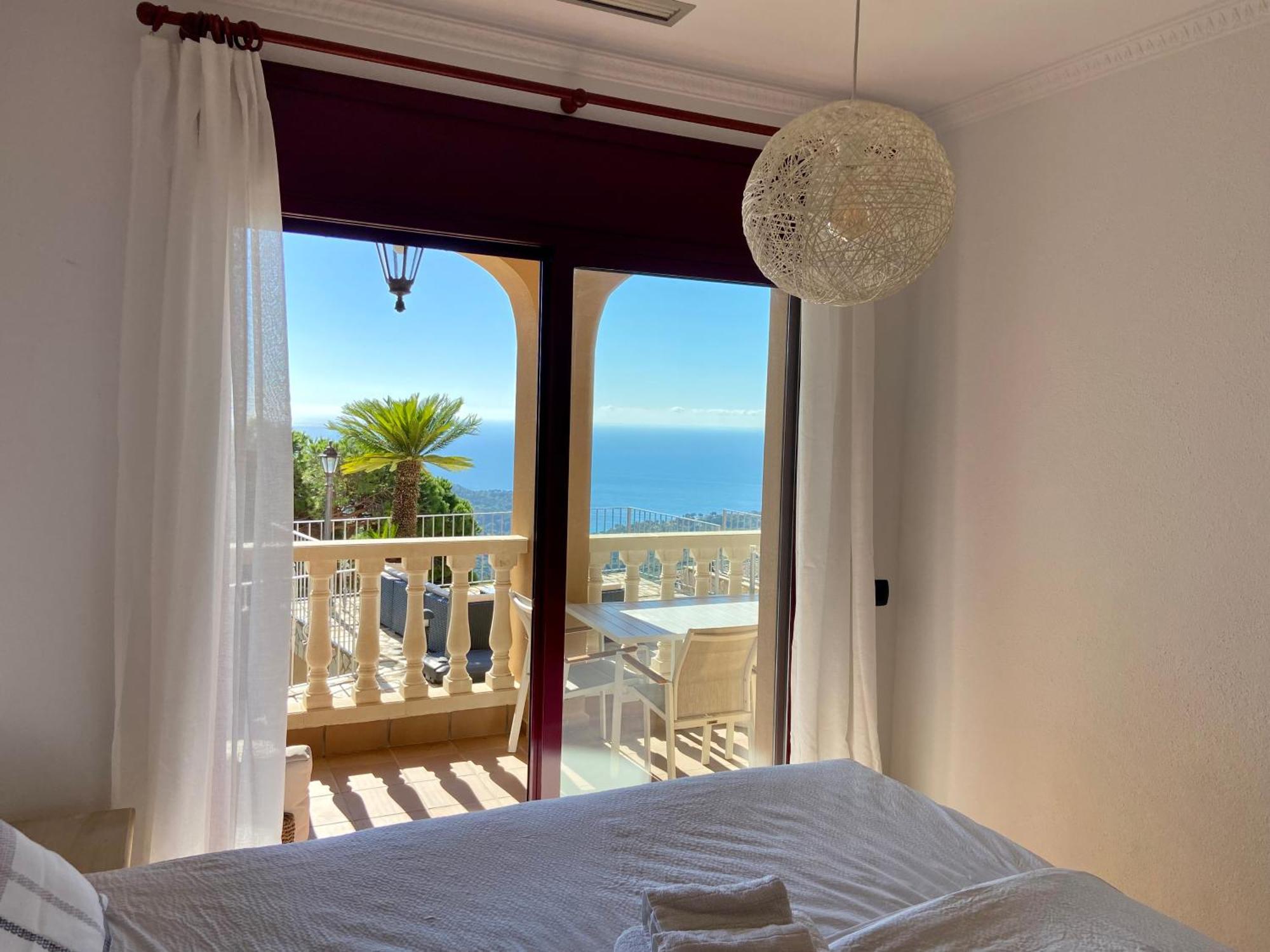 Violetas - Magnificent Sea View, 8 Pers And Baby Cot Available, Quiet Area Villa